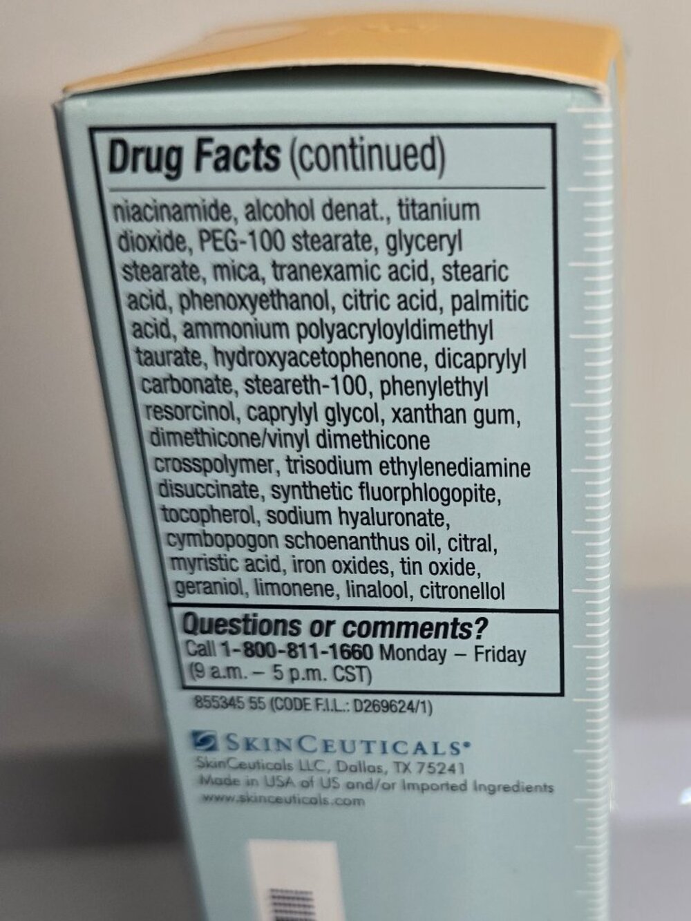 SkinCeuticals Daily Brightening UV Defense Sunscreen SPF 30 - 30ml - 1 fl oz - Picture 3 of 5